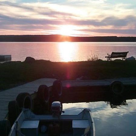 Wee Point Resort Manitowaning Exterior photo