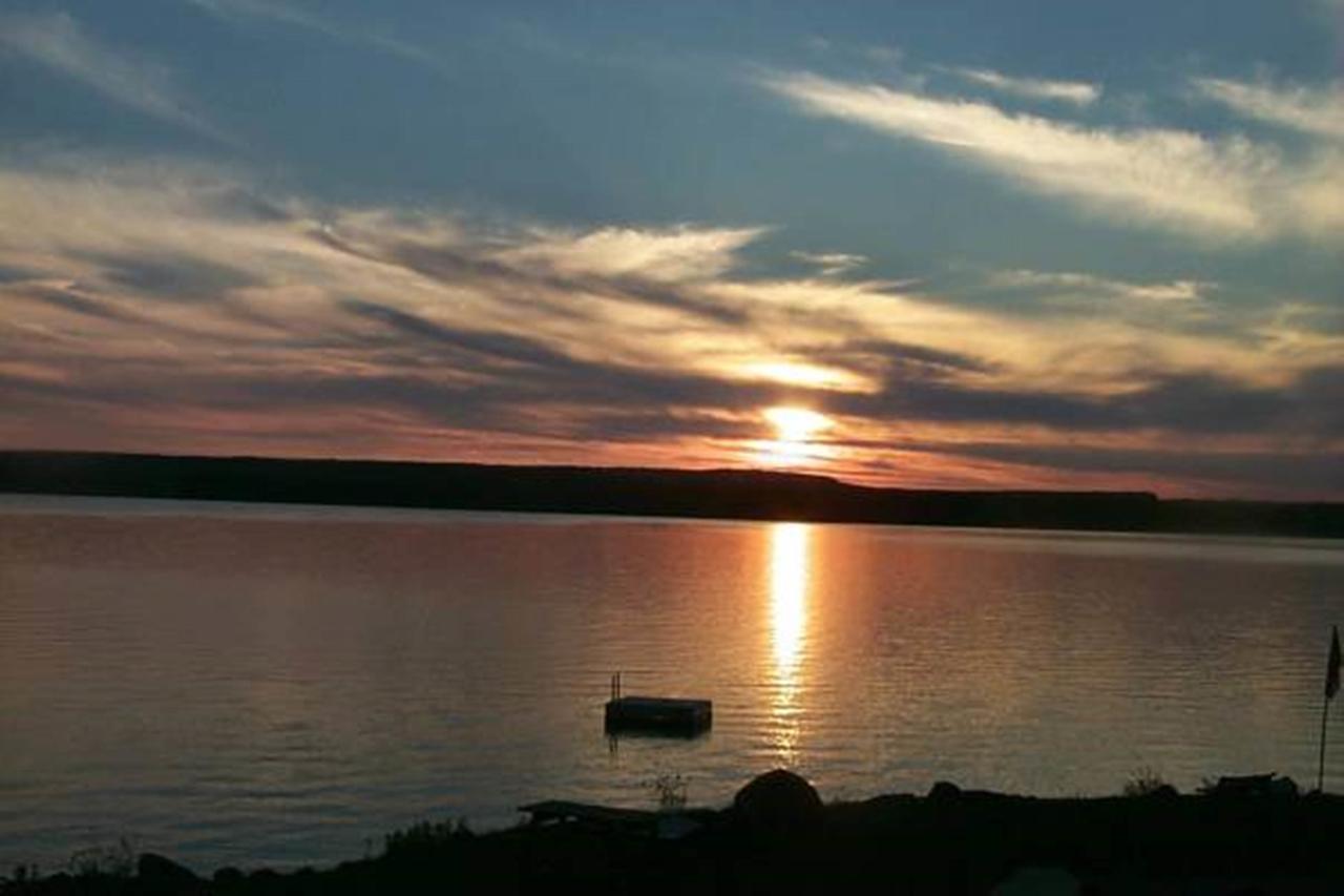 Wee Point Resort Manitowaning Exterior photo