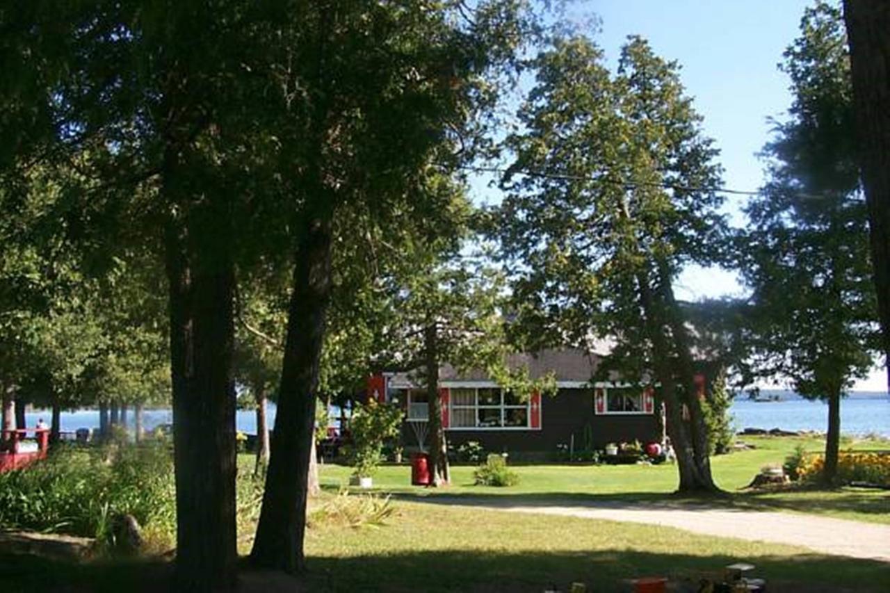 Wee Point Resort Manitowaning Exterior photo