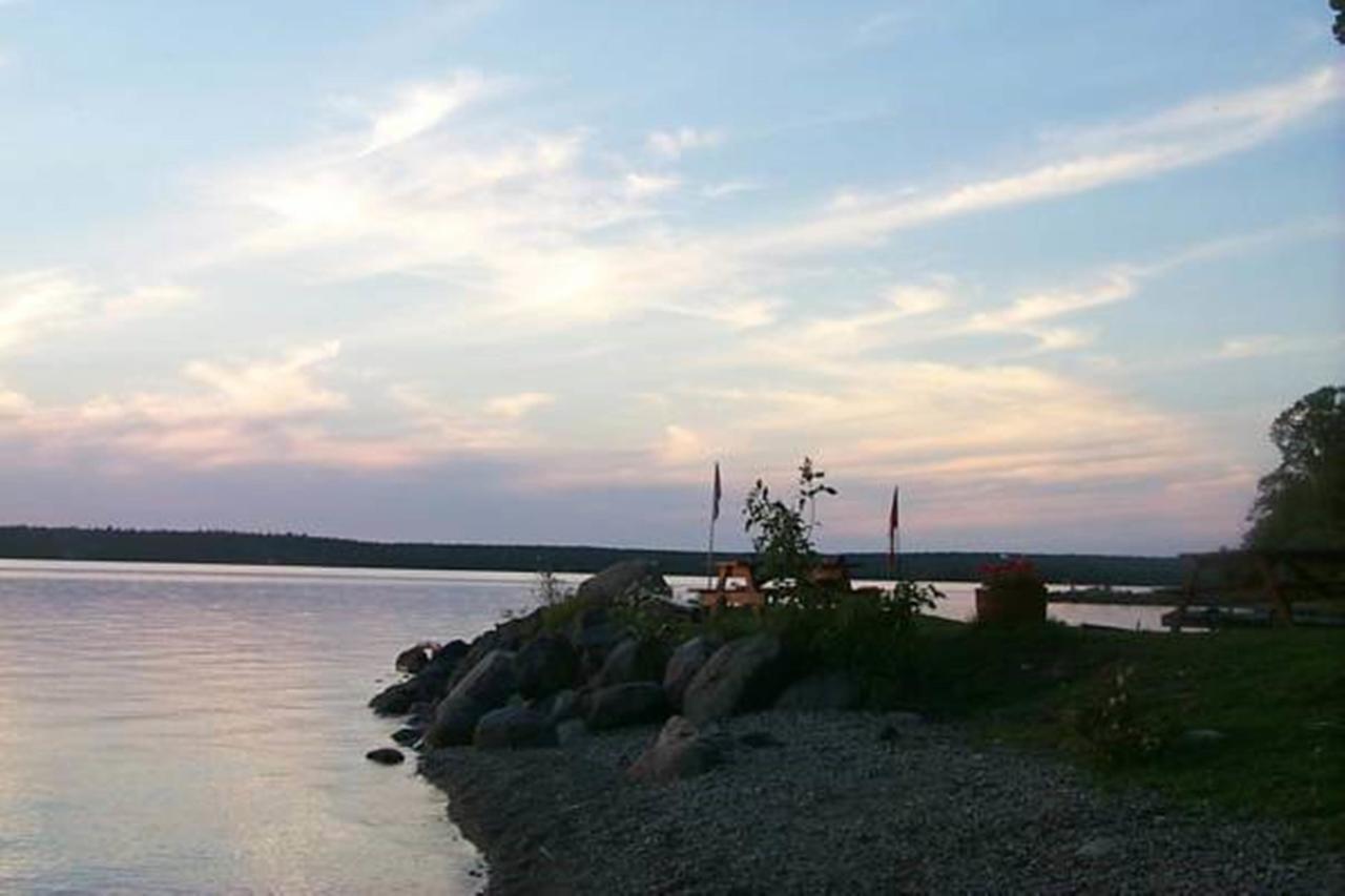 Wee Point Resort Manitowaning Exterior photo